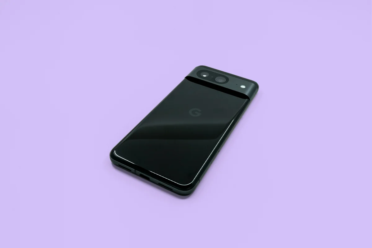 The google pixel 8, Google's latest innovation. With its elegant design, advanced features and cutting-edge technology, it redefines the smartphone experience. - smartphone technology - box tv android