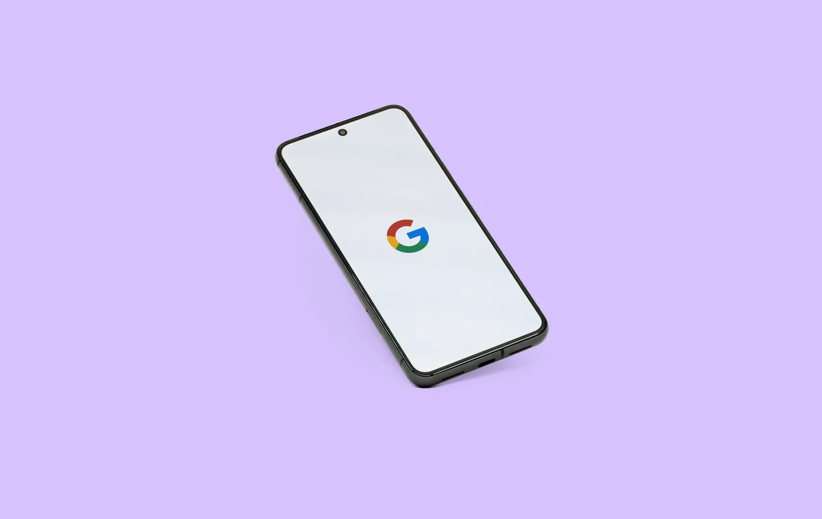 The google pixel 8, Google's latest innovation. With its elegant design, advanced features and cutting-edge technology, it redefines the smartphone experience. - smartphone technology - box tv android