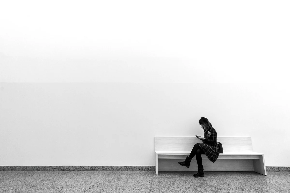women, one, wall, minimalism, bank, inside, adult, girl, reading, read, forms, space, people, museum, waiting, women, wall, wall, wall, wall, wall, reading, museum, waiting - iptv adult