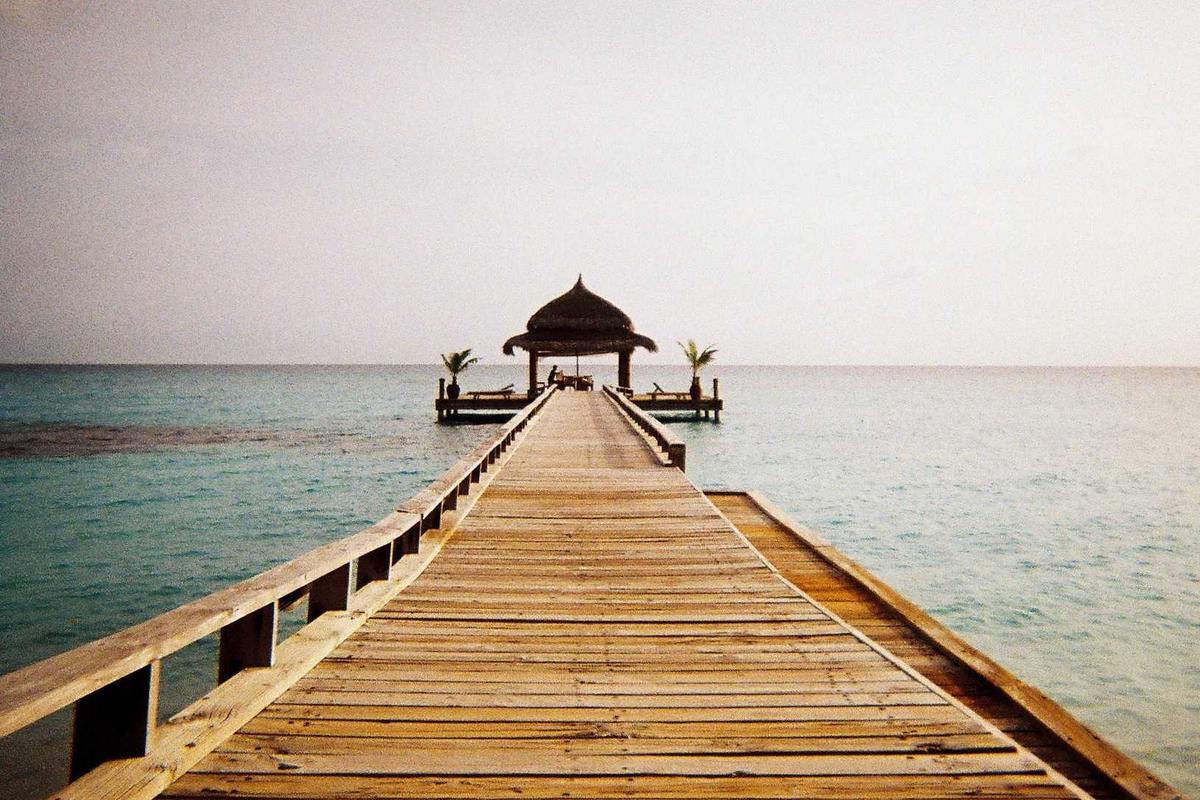 resaller iptv illustration and guide